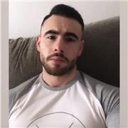 Entrenamientos adaptados y enfocados a la pérdida de grasa, al igual que una dieta enfocada a tu dia a dia sin perder de vista el objetivo